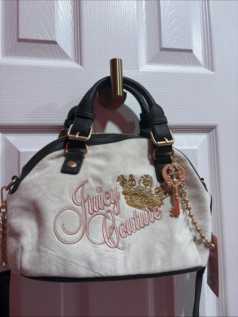BNWT Juicy Couture Cream & Black Logo Satchel With Crown Logo and Key Charm